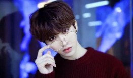 蔡徐坤被粉丝爆料视频,事件引发热议