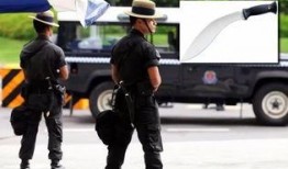 铁血弯刀在线观看,在线观看，热血传奇再续篇章