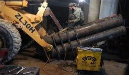 火山爆料挖掘机视频大全,挖掘机应对火山喷发全纪录