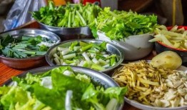 怎么爆料食堂烂菜呢视频,如何通过视频曝光烂菜现象